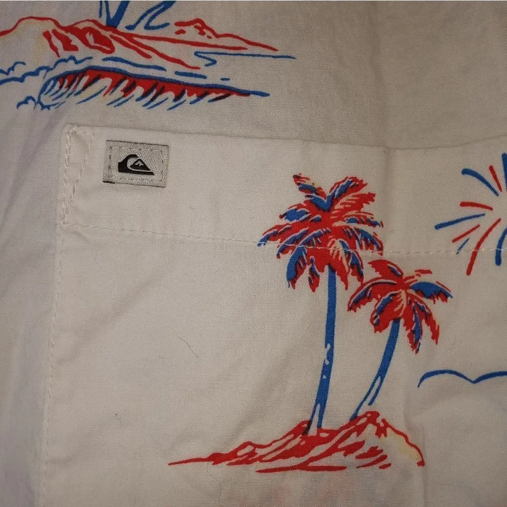 Quicksilver LRegularFit Shrtslvs WhiteBeachTravelPrintButtonUp PocketMen'sShirt.